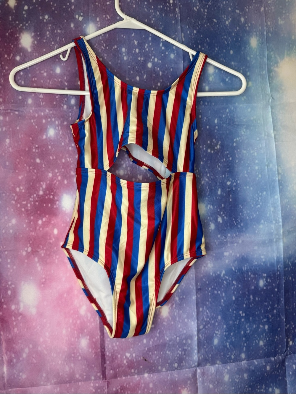 New girls cat & Jack striped one piece swimsuit - Picture 1 of 3